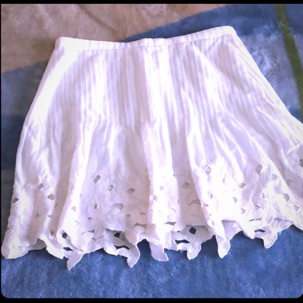 J crew floral skirt ~ 💯 % Cotton ~ size 2